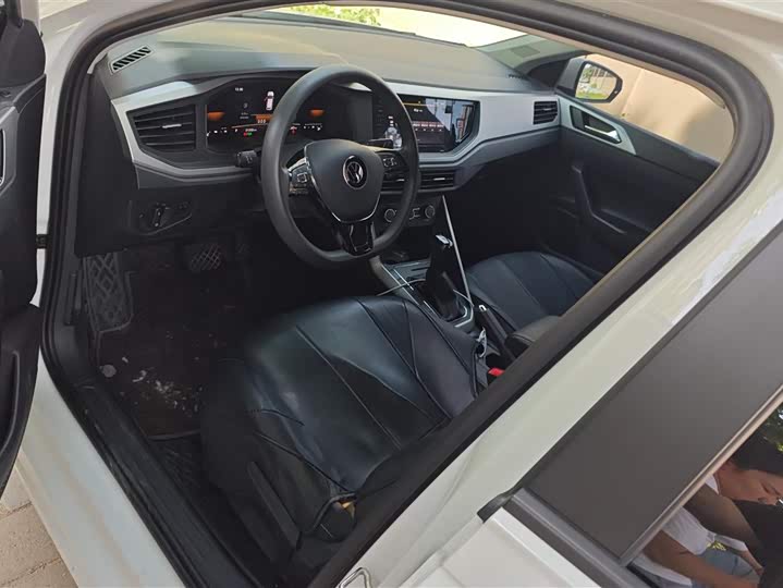 Photo 9 - Volkswagen Polo