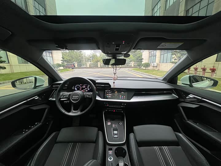 Photo 7 - Audi A3