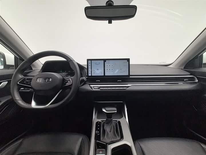 Фото 5 - Geely Emgrand