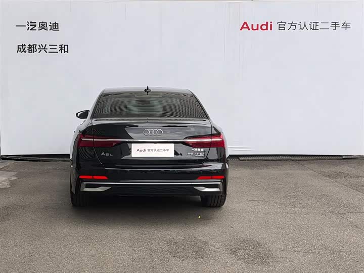 Фото 5 - Audi A6L