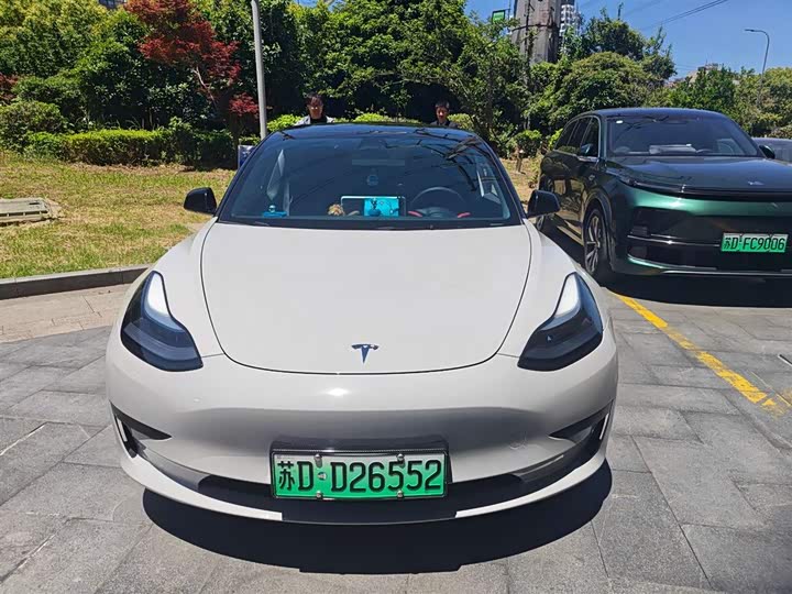 Фото 4 - Tesla Model 3