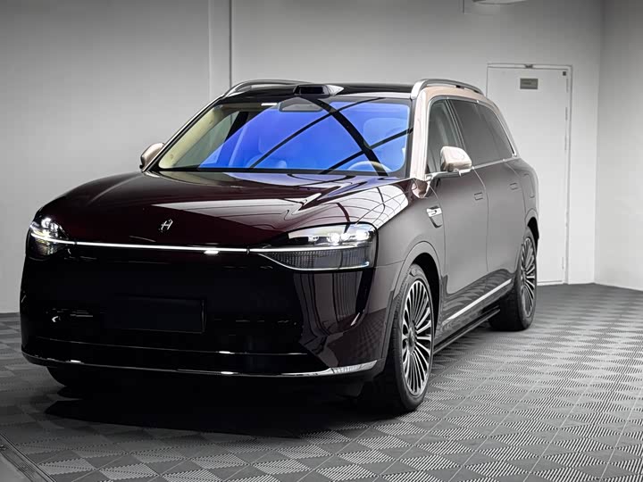Aito M9 2025 2025款 增程 Ultra版 52kWh 6座版 (192线激光雷达）