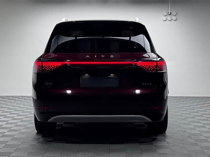 Aito M9 2025 2025款 增程 Ultra版 52kWh 6座版 (192线激光雷达）