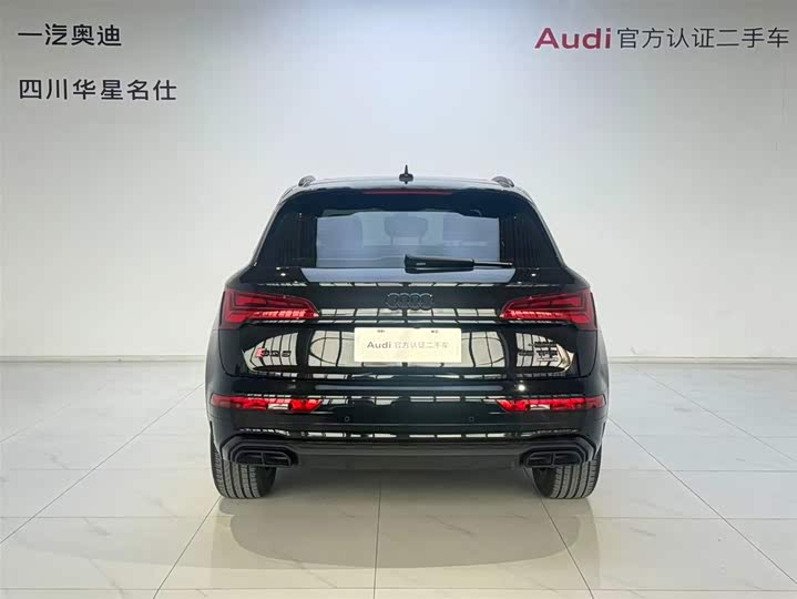 Фото 5 - Audi Q5L