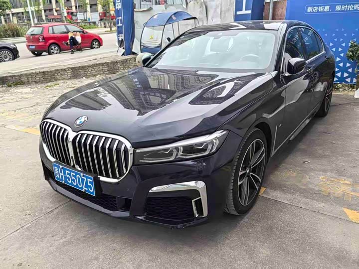 Фото 1 - BMW 7 Series