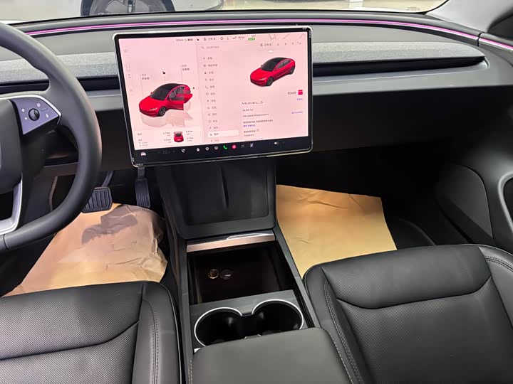 Zdjęcie 9 - Tesla Model 3