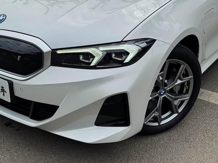 Фото 4 - BMW i3