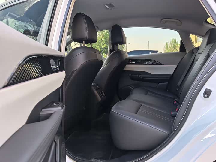 Dongfeng Aeolus E70 2021 2021款 改款 500 Pro 超享版