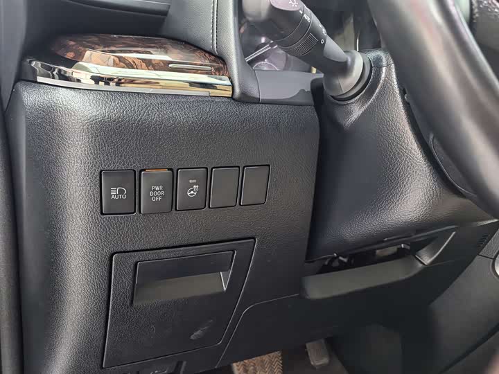 Toyota Alphard 2021 2021款 双擎 2.5L 豪华版