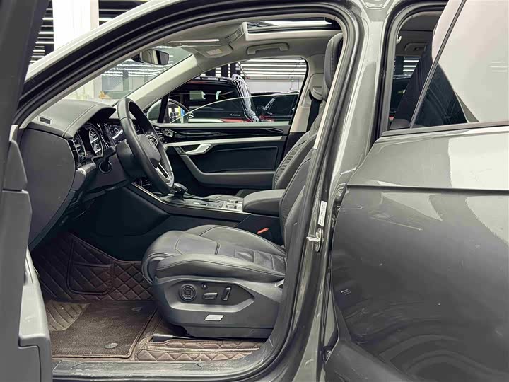 Volkswagen Touareg 2022 2022款 2.0TSI 领航特别版