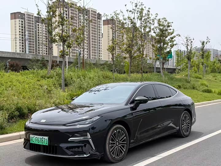 Zdjęcie 1 - Geely Galaxy Starshine 8 EM-i