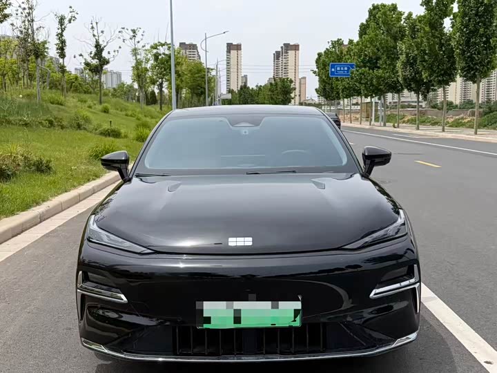 Zdjęcie 9 - Geely Galaxy Starshine 8 EM-i