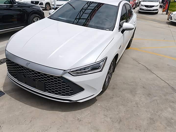 Фото 1 - BYD Qin Plus