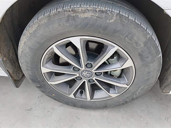 Фото 6 - BYD Qin Plus