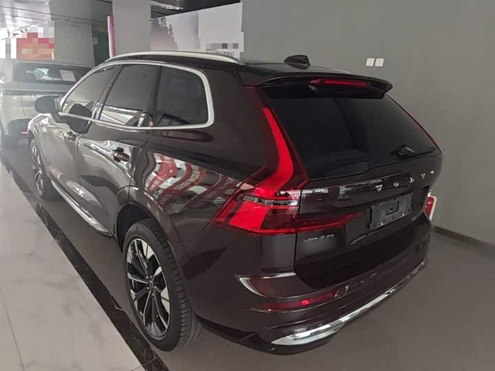 2026 Volvo XC60 Hybrid