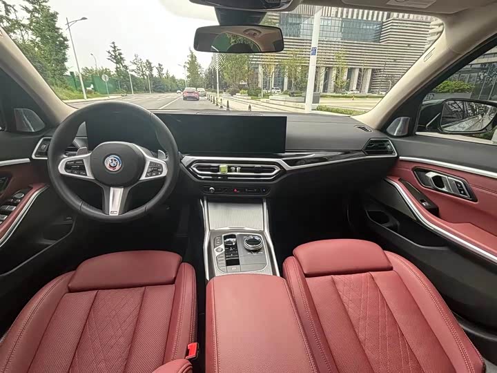 Фото 7 - BMW 3 Series