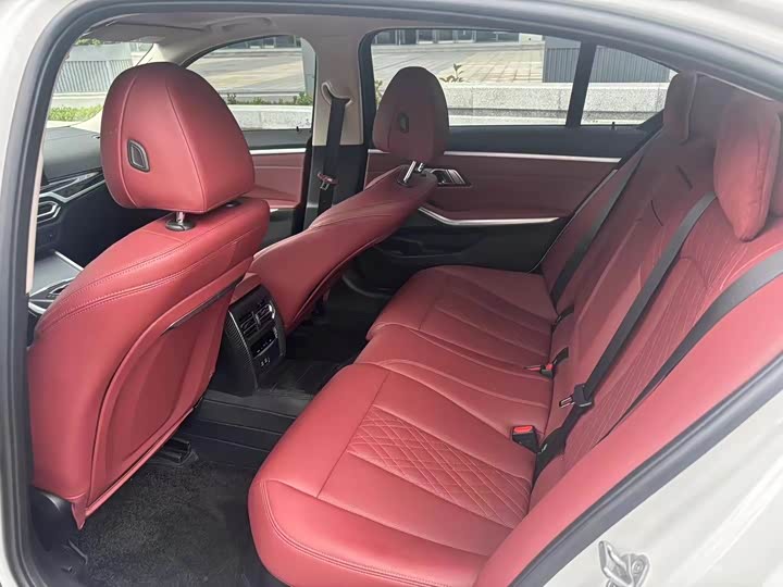 Фото 9 - BMW 3 Series