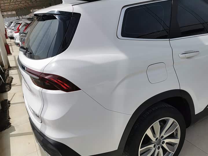 Geely Okavango 2022 2022款 1.8TD 自动尊贵型 7座