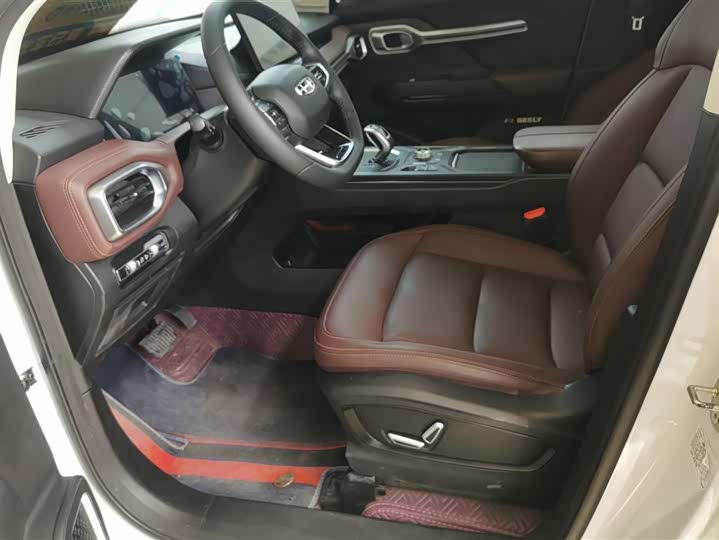 Geely Okavango 2022 2022款 1.8TD 自动尊贵型 7座