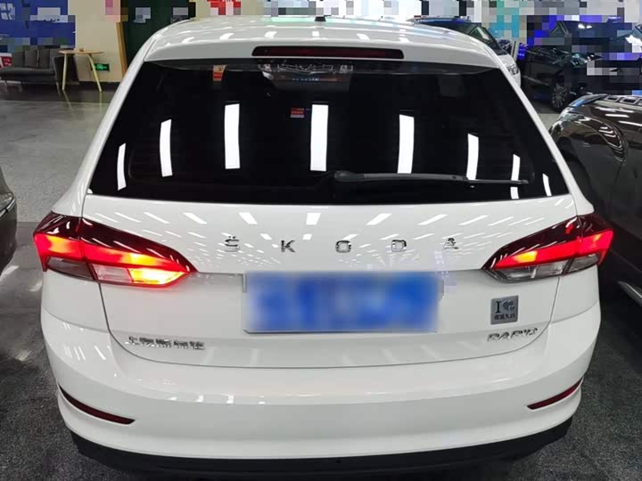 Фото 6 - Skoda Rapid Spaceback