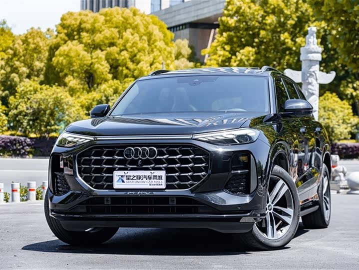 Фото 3 - Audi Q6