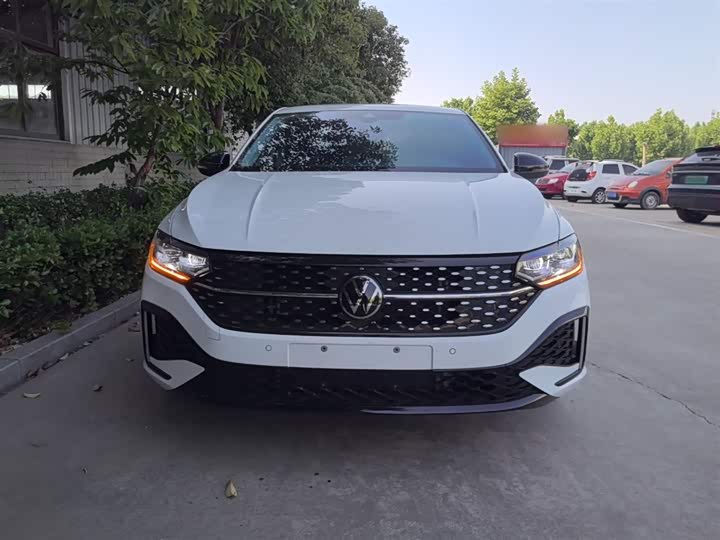Фото 3 - Volkswagen Lavida