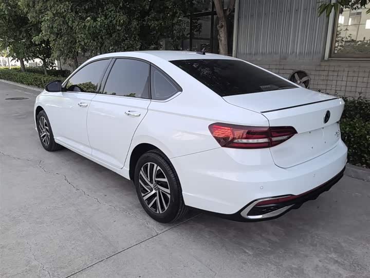 Фото 5 - Volkswagen Lavida