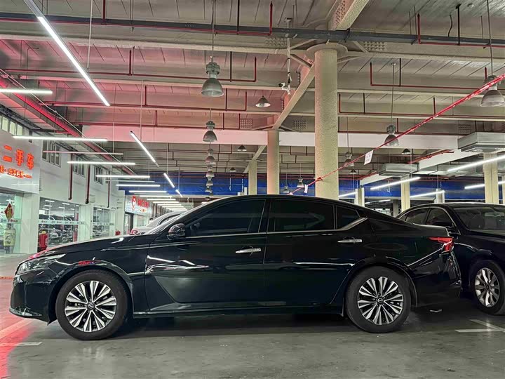 Фото 3 - Nissan Teana