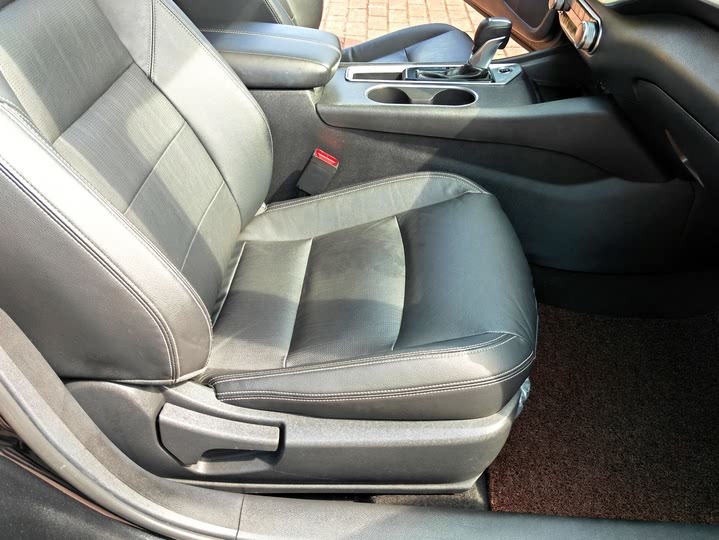 Фото 22 - Nissan Teana