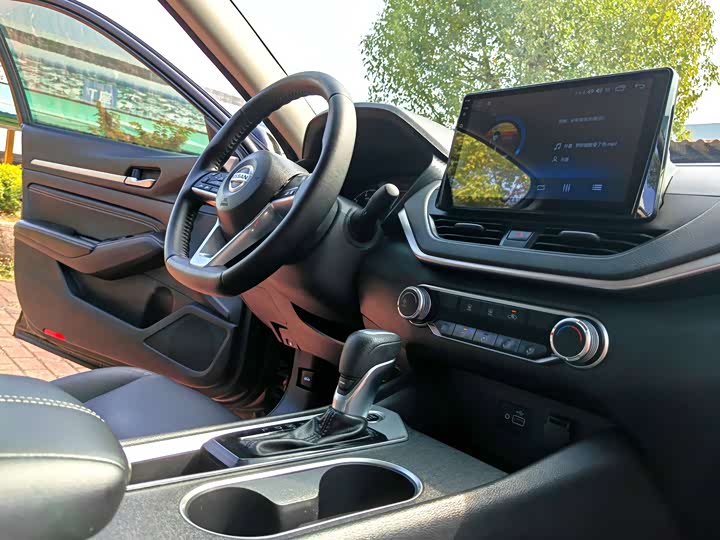 Фото 23 - Nissan Teana