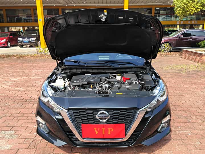 Фото 25 - Nissan Teana