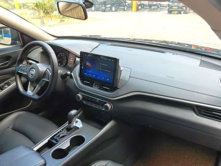 Фото 32 - Nissan Teana