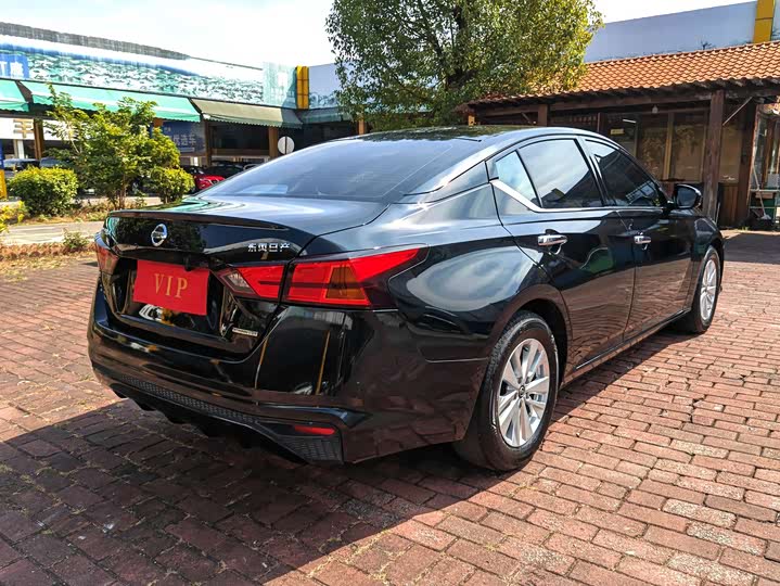 Фото 5 - Nissan Teana