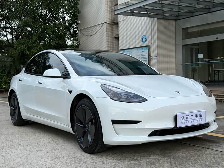 Photo 3 - Tesla Model 3