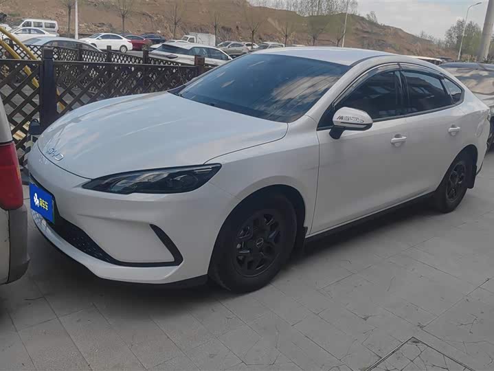BYD Seal 05 DM-i Hybrid 2025 2025款 DM-i 智驾版 55KM豪华型