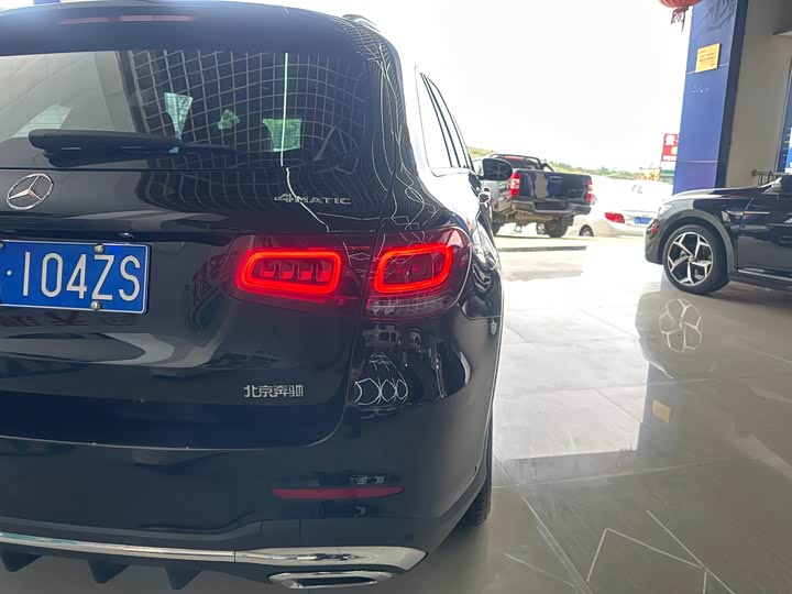 Zdjęcie 9 - Mercedes-Benz GLC-Class
