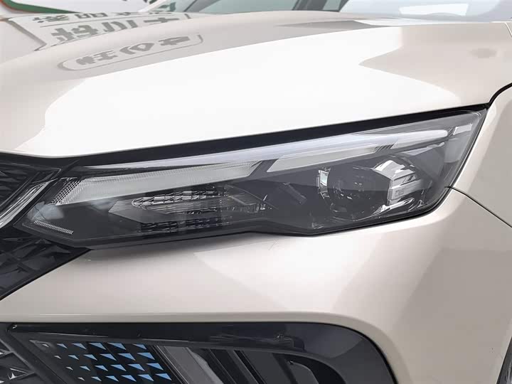 Geely Emgrand L 2022 2022款 1.4T CVT旗舰型