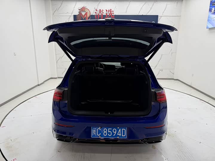 Фото 9 - Volkswagen Golf