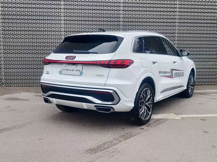 Audi Q5L 2026 2026款 2.0T 千万用户专享版