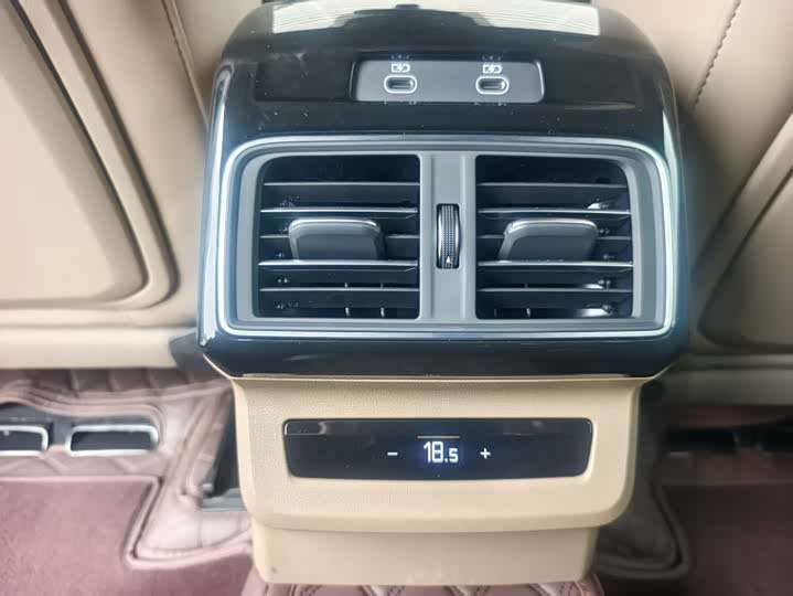 Audi Q5L 2026 2026款 2.0T 千万用户专享版