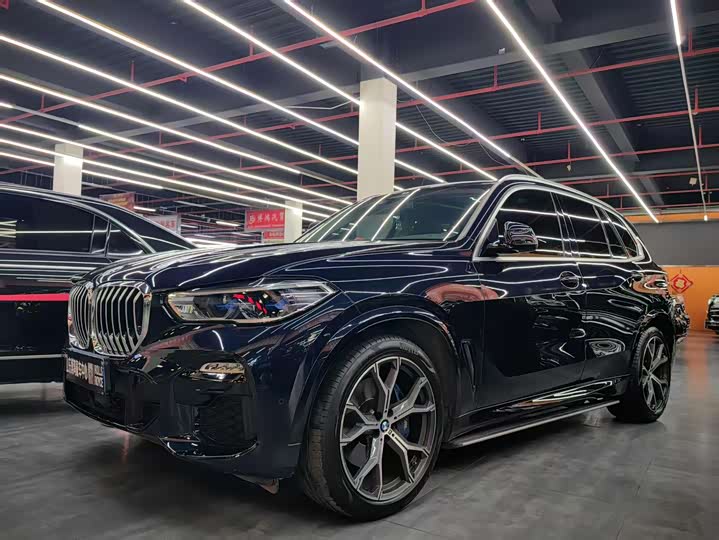Фото 1 - BMW X5