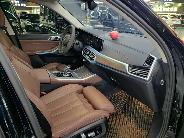 Фото 5 - BMW X5