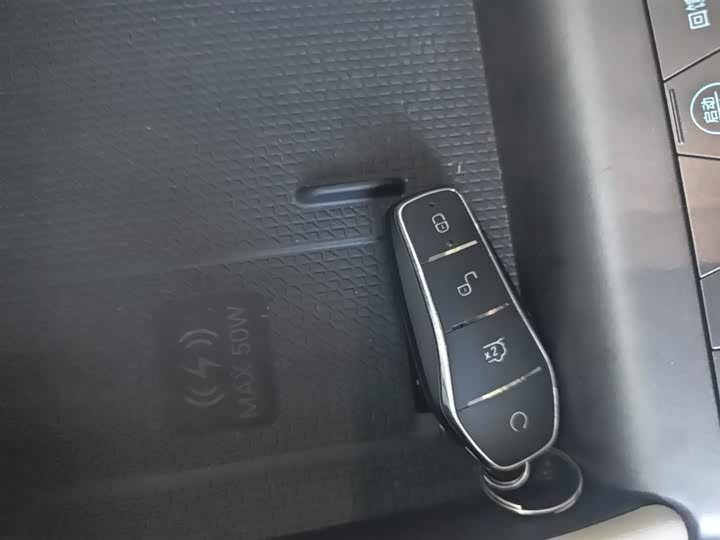 BYD Yuan Up 2025 2025款 智驾版 401KM 领先型