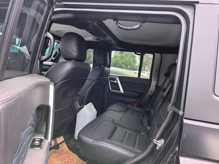 BAIC Beijing BJ40 2023 2023款 2.0D 自动四驱刀锋英雄版侠客型