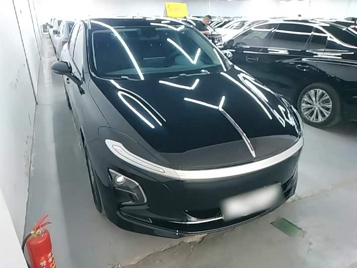 2025 Hongqi E-QM5
