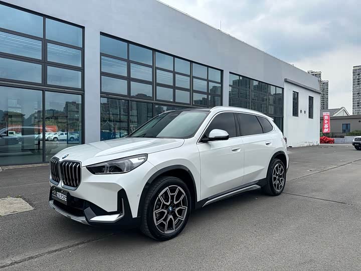 Фото 1 - BMW X1
