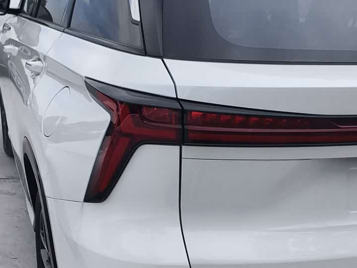 Zdjęcie 6 - Changan CS75 Plus
