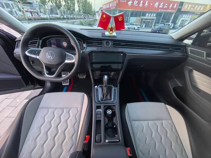 Volkswagen Magotan 2026 2026款 3000万辆甄选款 380TSI DSG豪华型