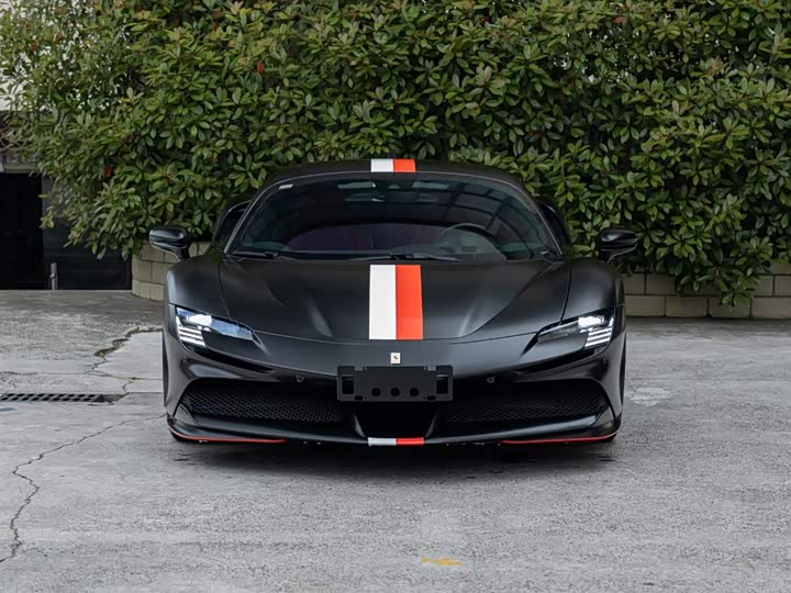 Фото 2 - Ferrari SF90