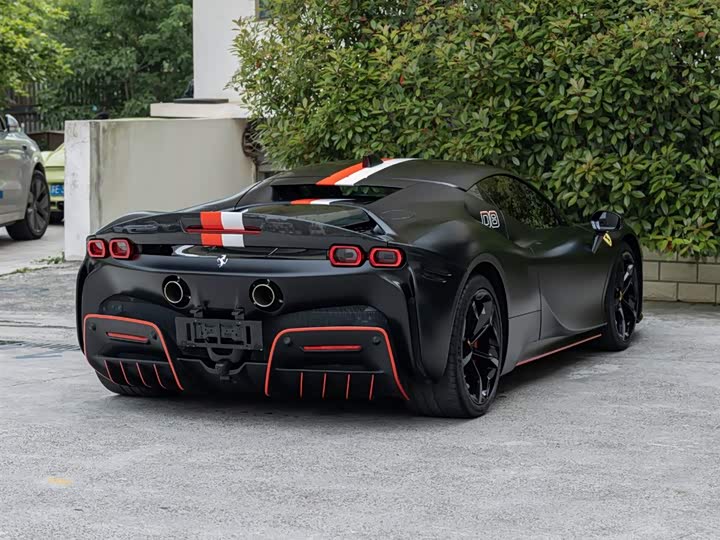 Фото 4 - Ferrari SF90